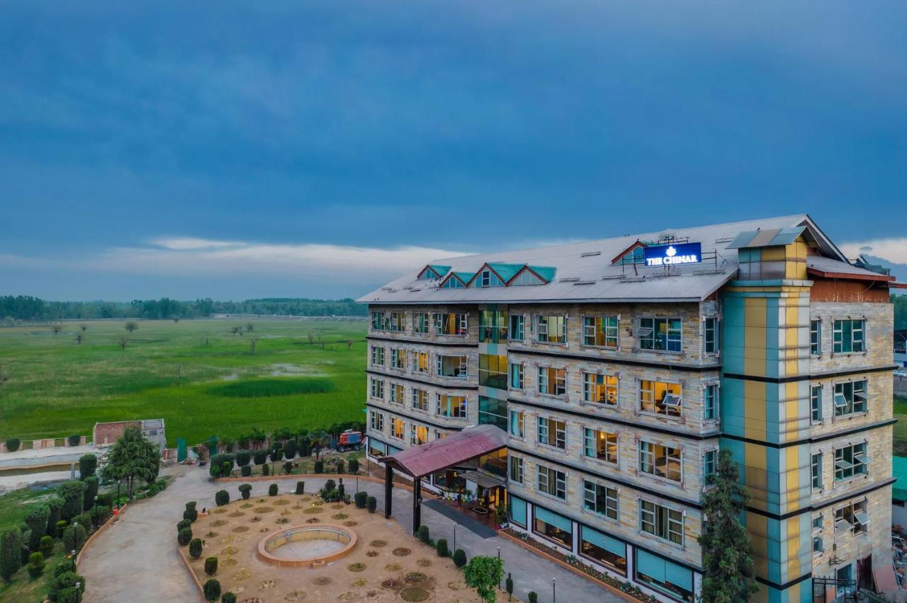 The Chinar Srinagar Hotel Eksteriør billede