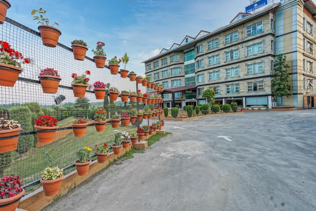 The Chinar Srinagar Hotel Eksteriør billede