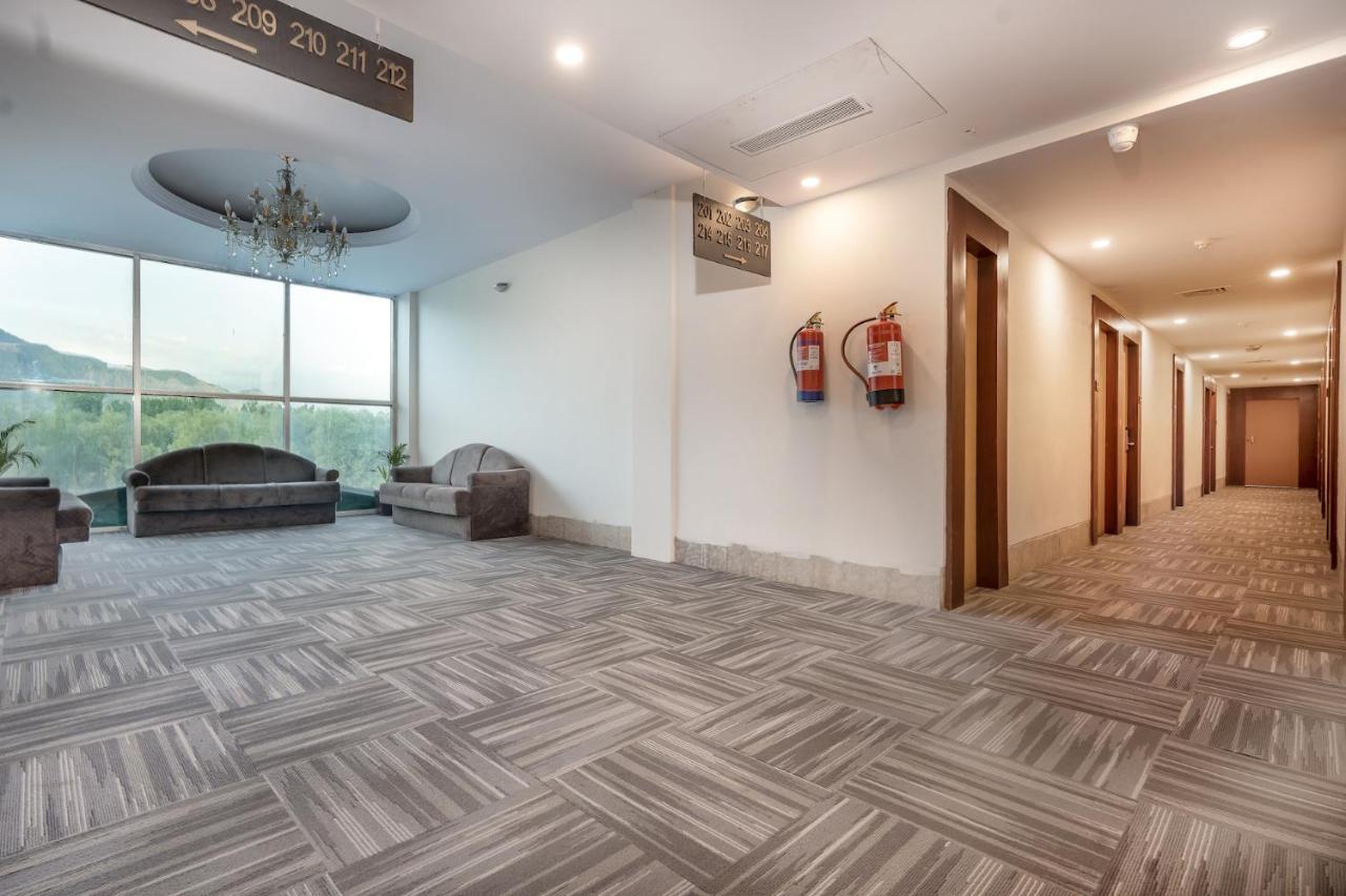 The Chinar Srinagar Hotel Eksteriør billede