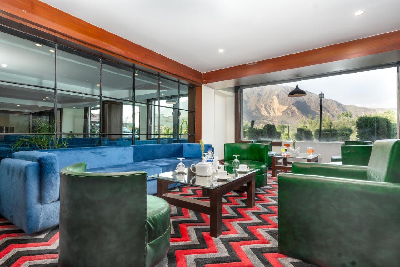The Chinar Srinagar Hotel Eksteriør billede